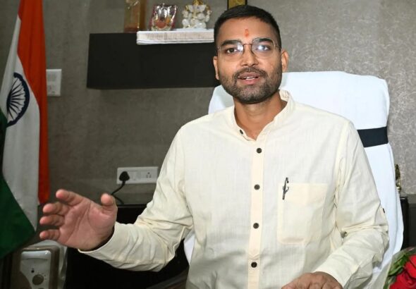 दीपक प्रक्सः